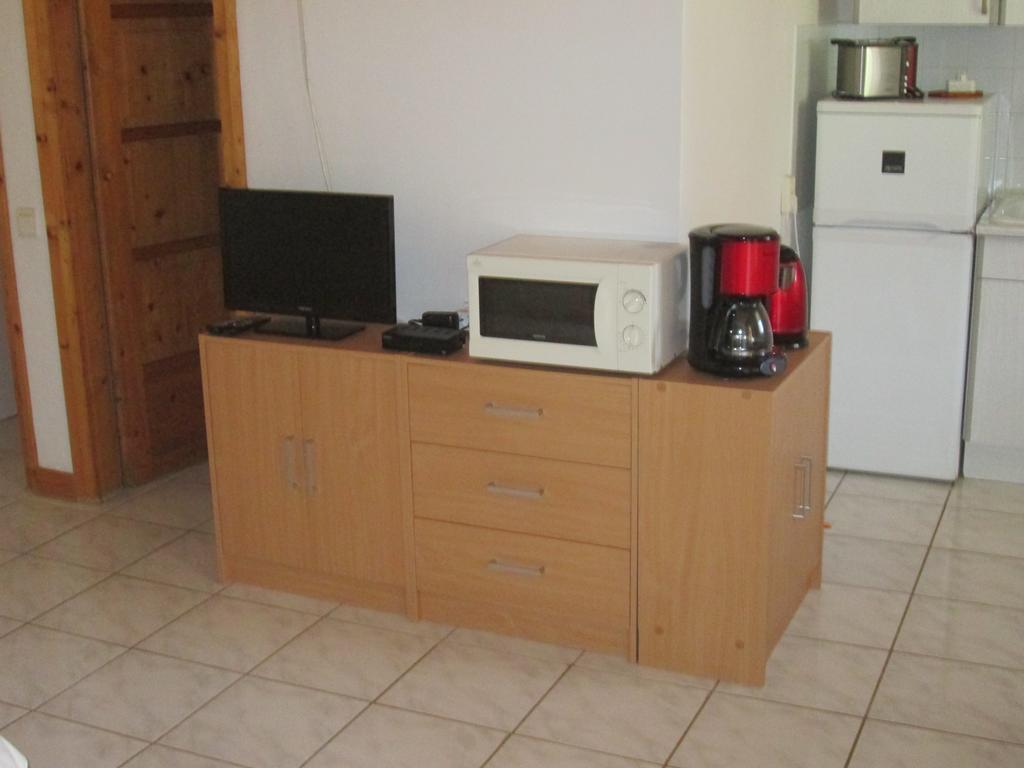 Fenyves Vendeghaz Apartment Balatonfenyves Bagian luar foto