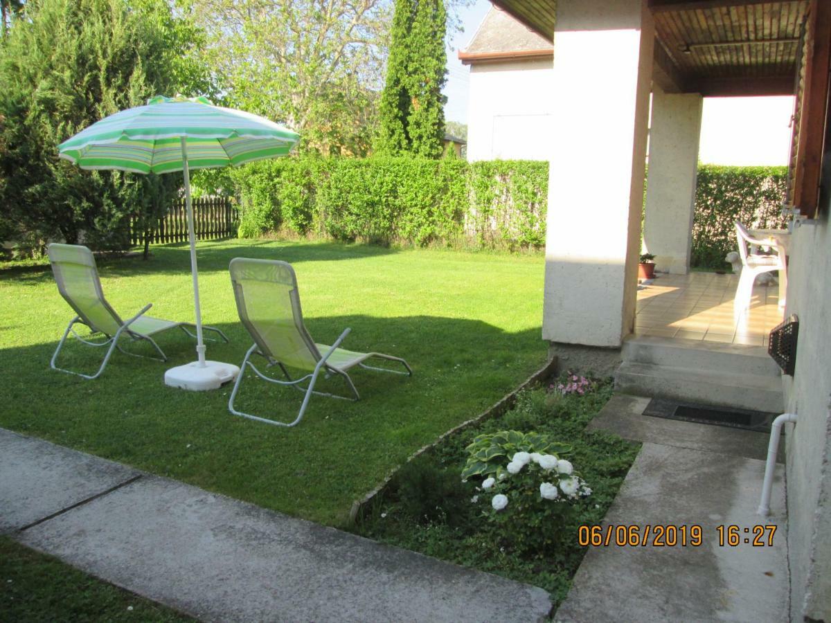 Fenyves Vendeghaz Apartment Balatonfenyves Bagian luar foto