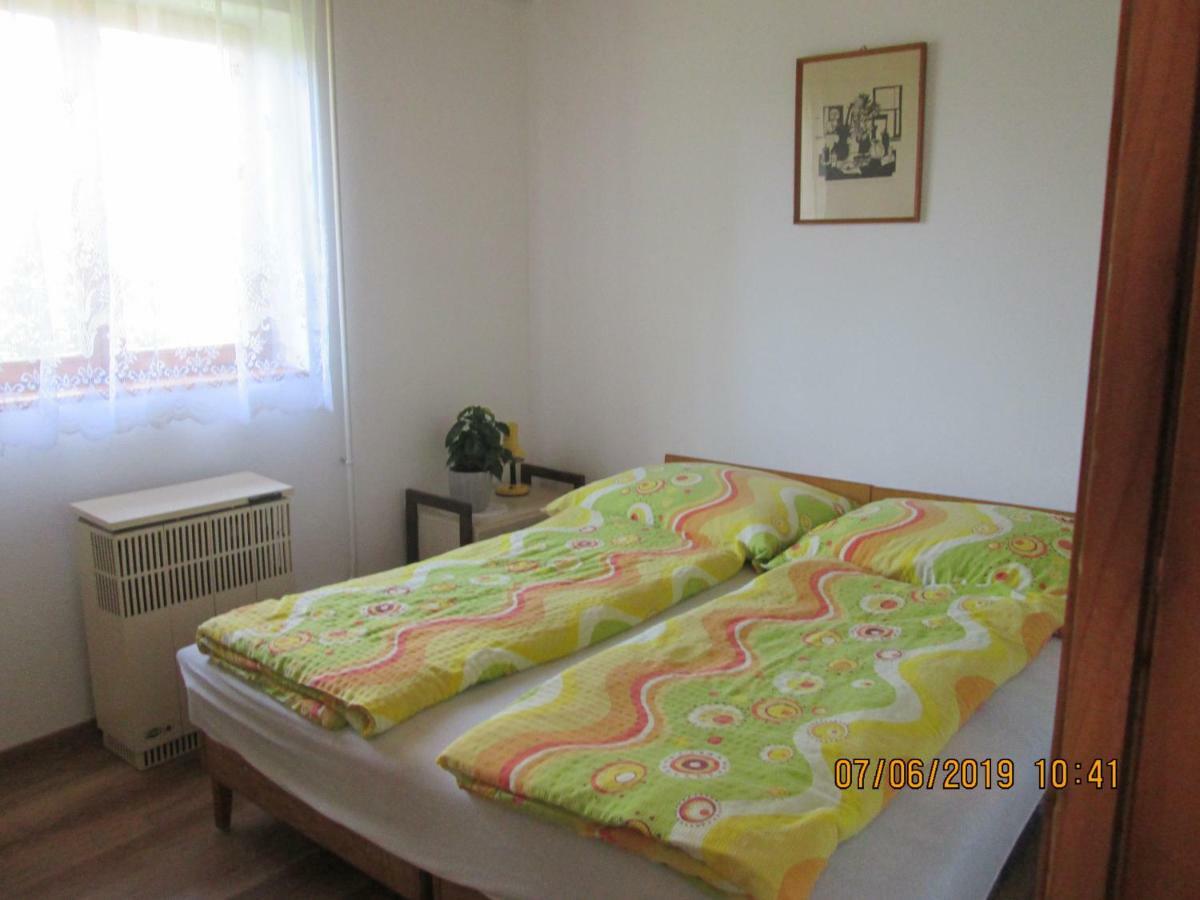 Fenyves Vendeghaz Apartment Balatonfenyves Bagian luar foto