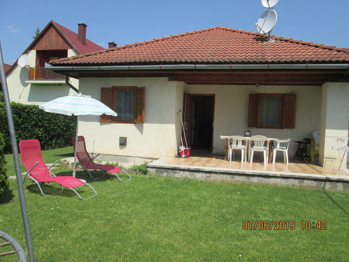 Fenyves Vendeghaz Apartment Balatonfenyves Bagian luar foto